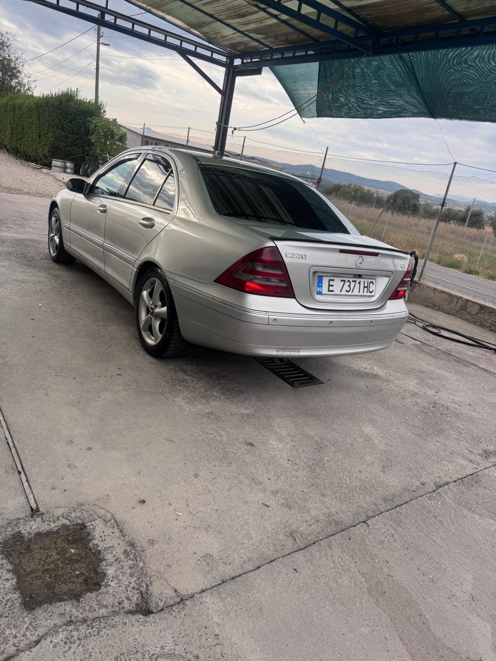 Mercedes-Benz C 220  - изображение 3