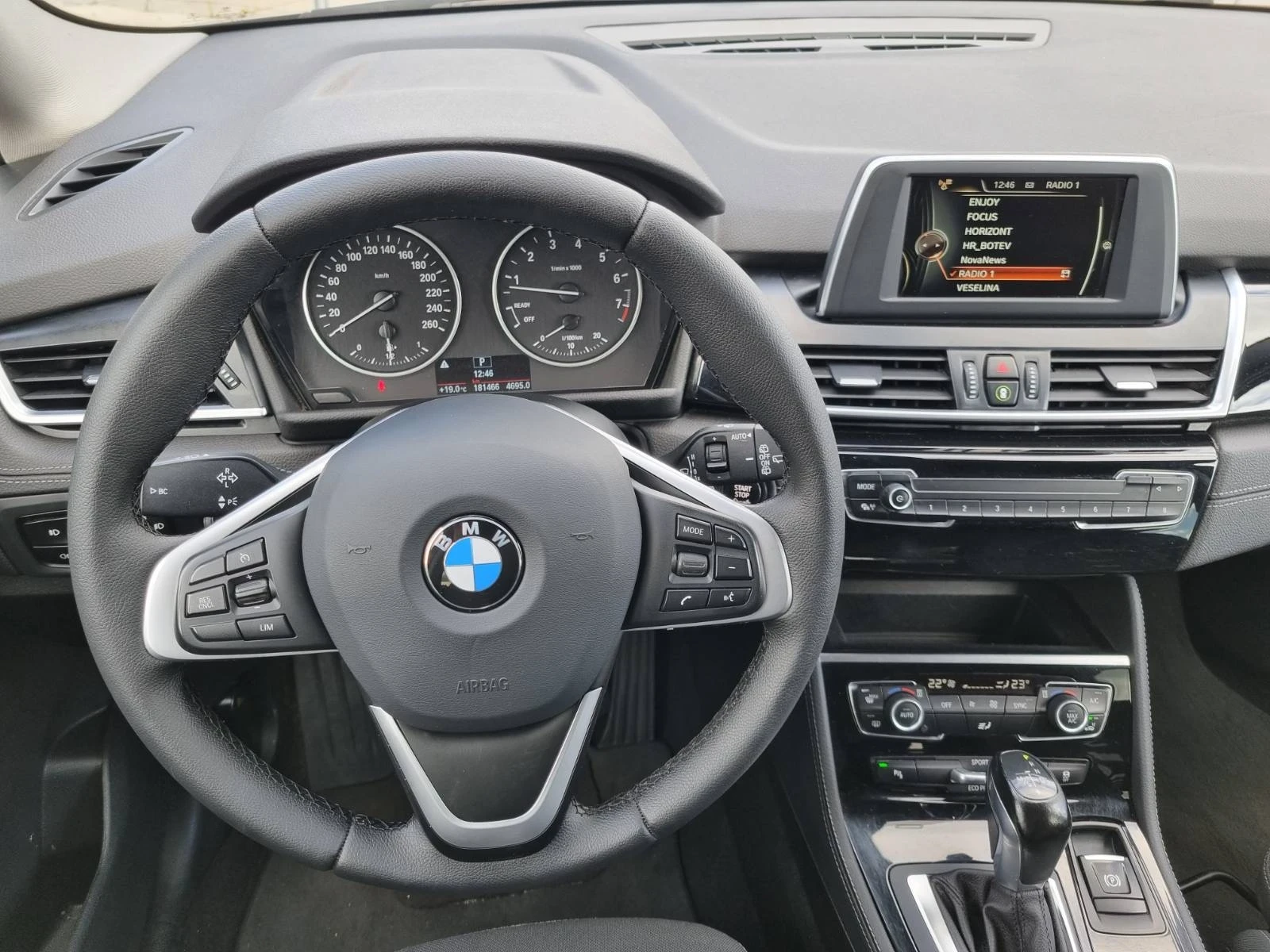 BMW 2 Gran Tourer 220i ШВЕЙЦАРИЯ - изображение 10
