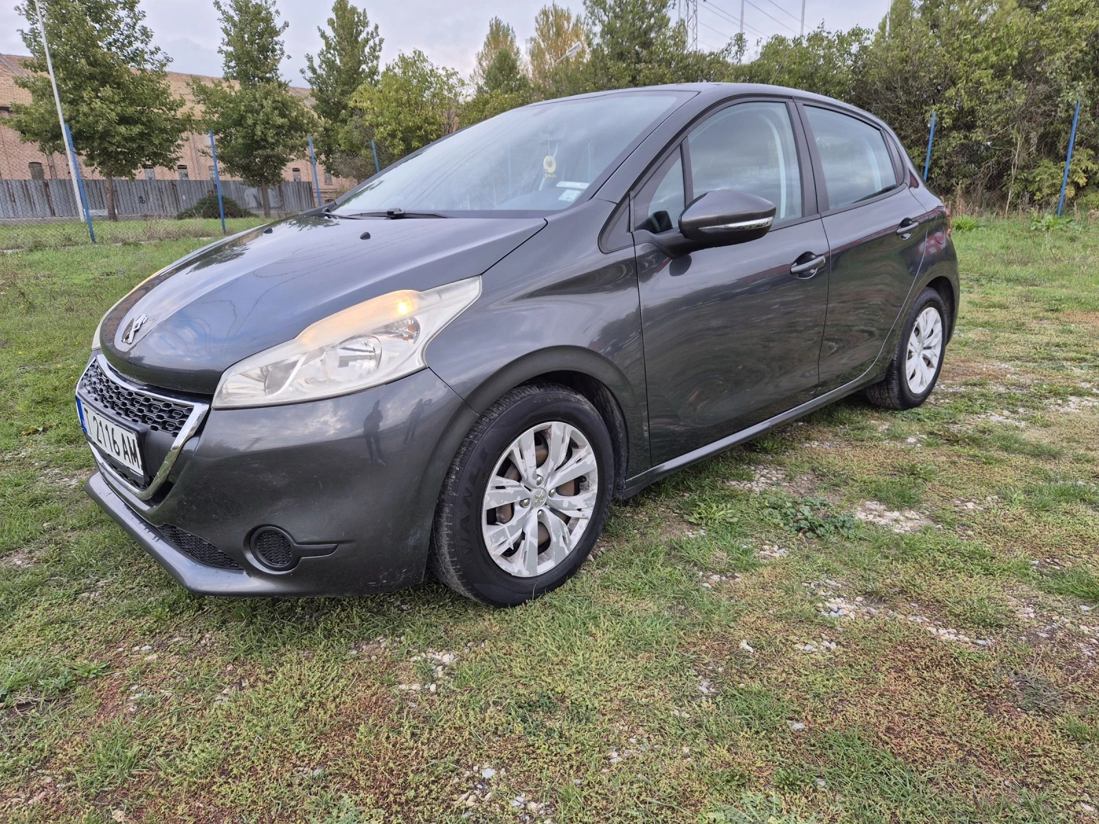 Peugeot 208  - изображение 2