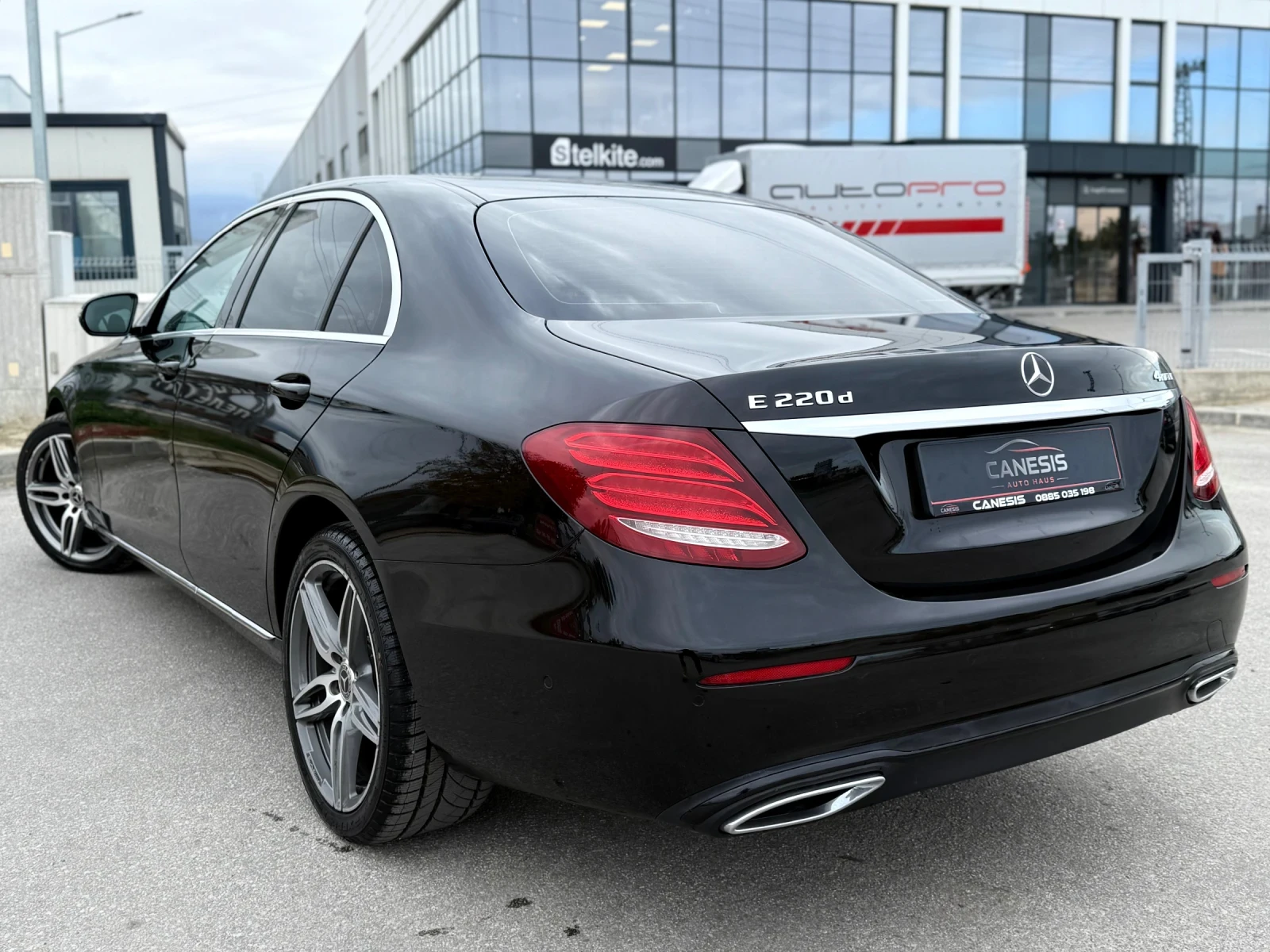 Mercedes-Benz E 220 4-MATIC* 9G* NAVI* PODGREV* AMBIENT* CAMERA* START | Mobile.bg   6