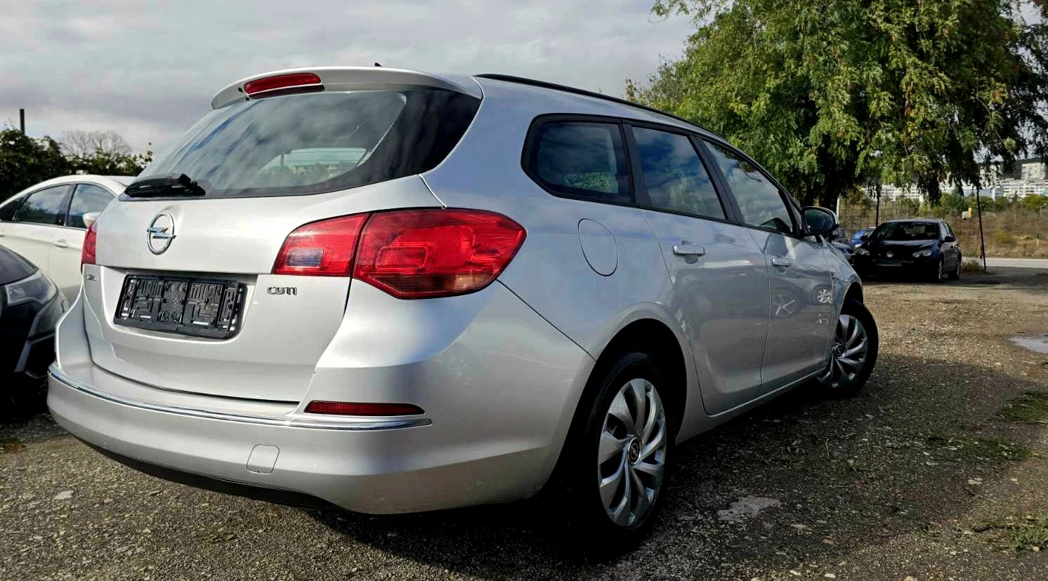 Opel Astra КОЛЕДНА ПРОМОЦИЯ/1.6cdti/FACE/ПЕРФЕКТЕН - изображение 4