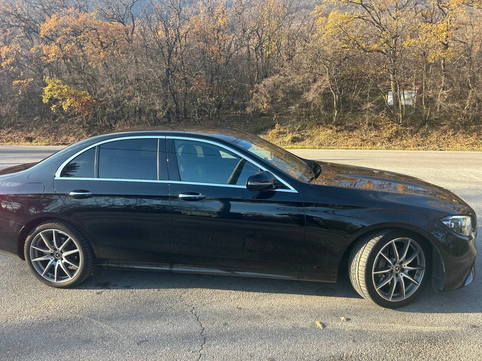 Mercedes-Benz E 220 AMG 4matic - изображение 7