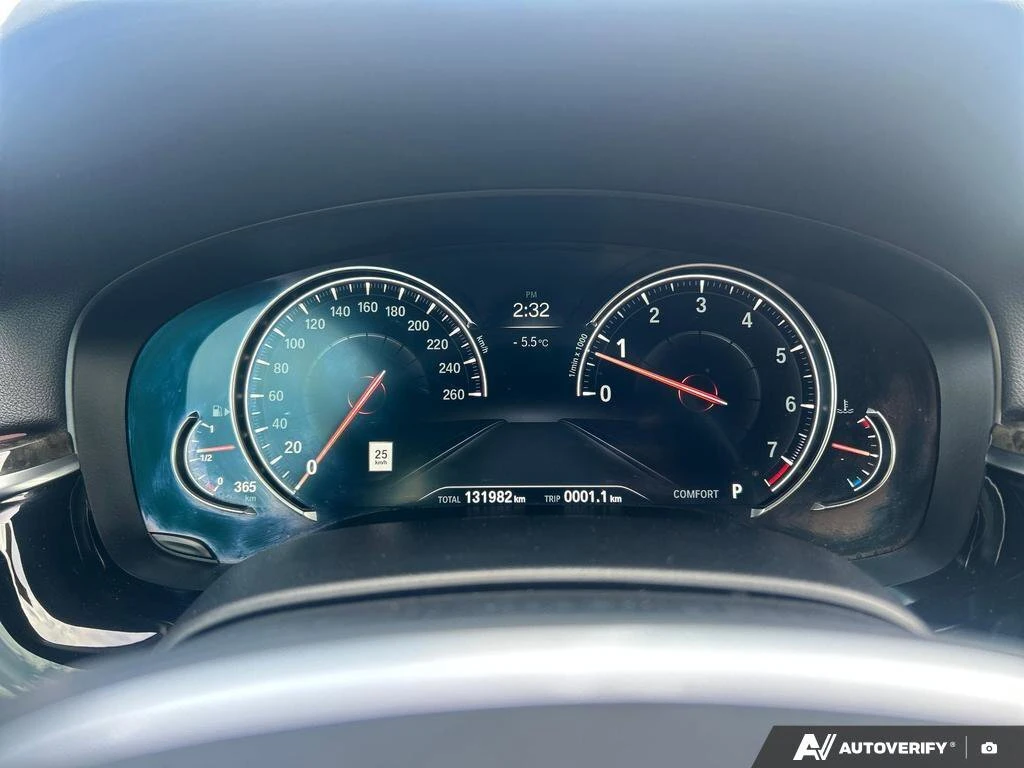 BMW 540 i xDrive | 360 kam | Sunroof | ФИКСИРАНА ЦЕНА, снимка 11 - Автомобили и джипове - 53785248