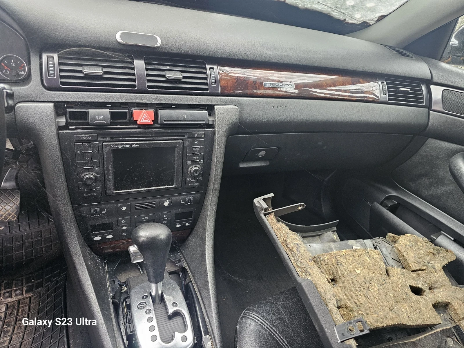 Audi A6 2.5ТДИ , снимка 7 - Автомобили и джипове - 53979399