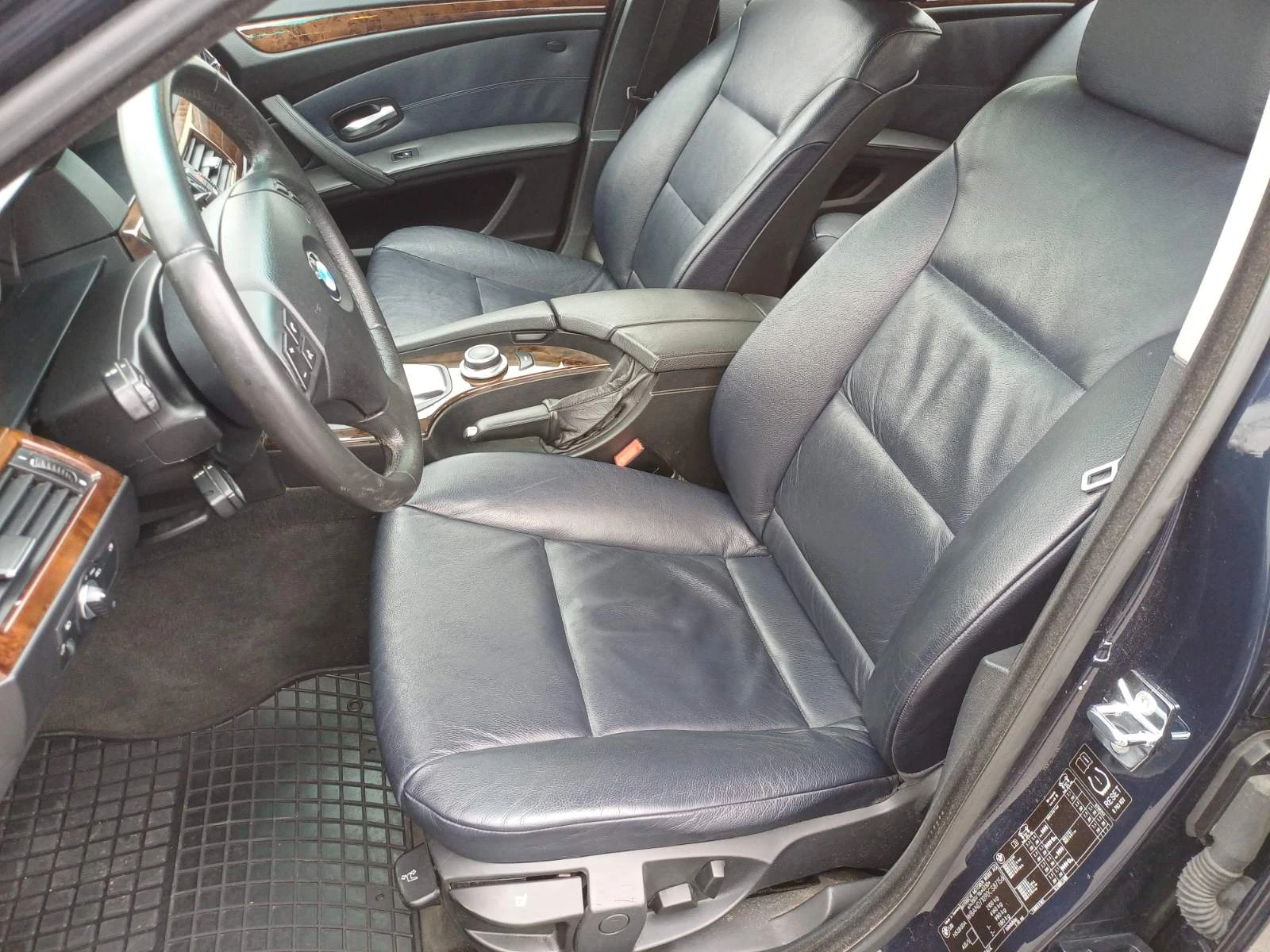 BMW 530 i Facelift, снимка 10 - Автомобили и джипове - 54067321