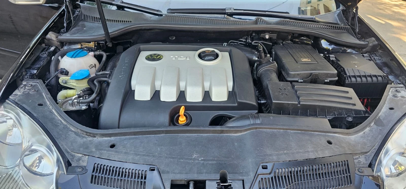 VW Golf 1.9, снимка 7 - Автомобили и джипове - 54445217
