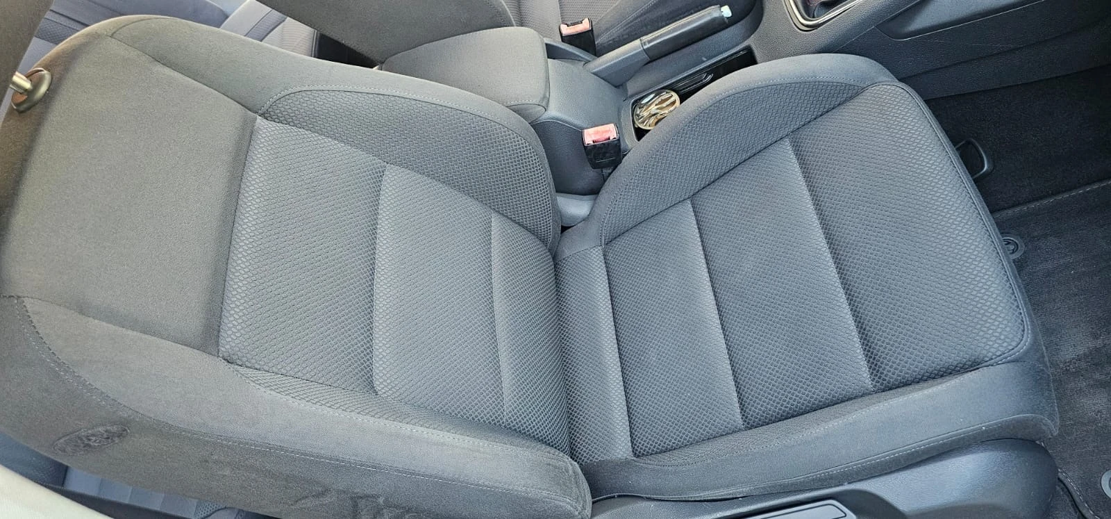 VW Golf 1.9, снимка 12 - Автомобили и джипове - 54445217