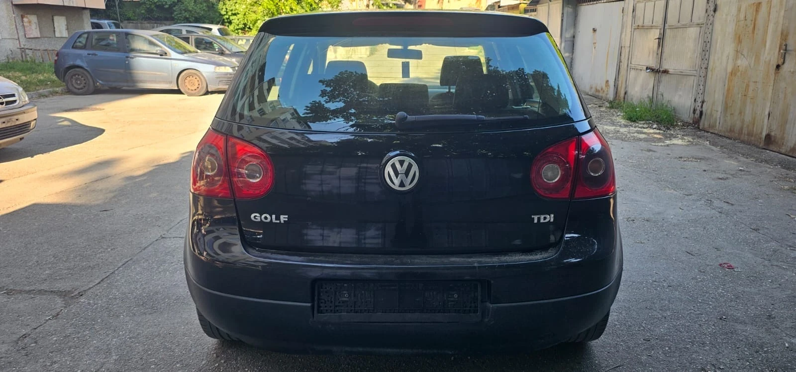 VW Golf 1.9, снимка 5 - Автомобили и джипове - 54445217