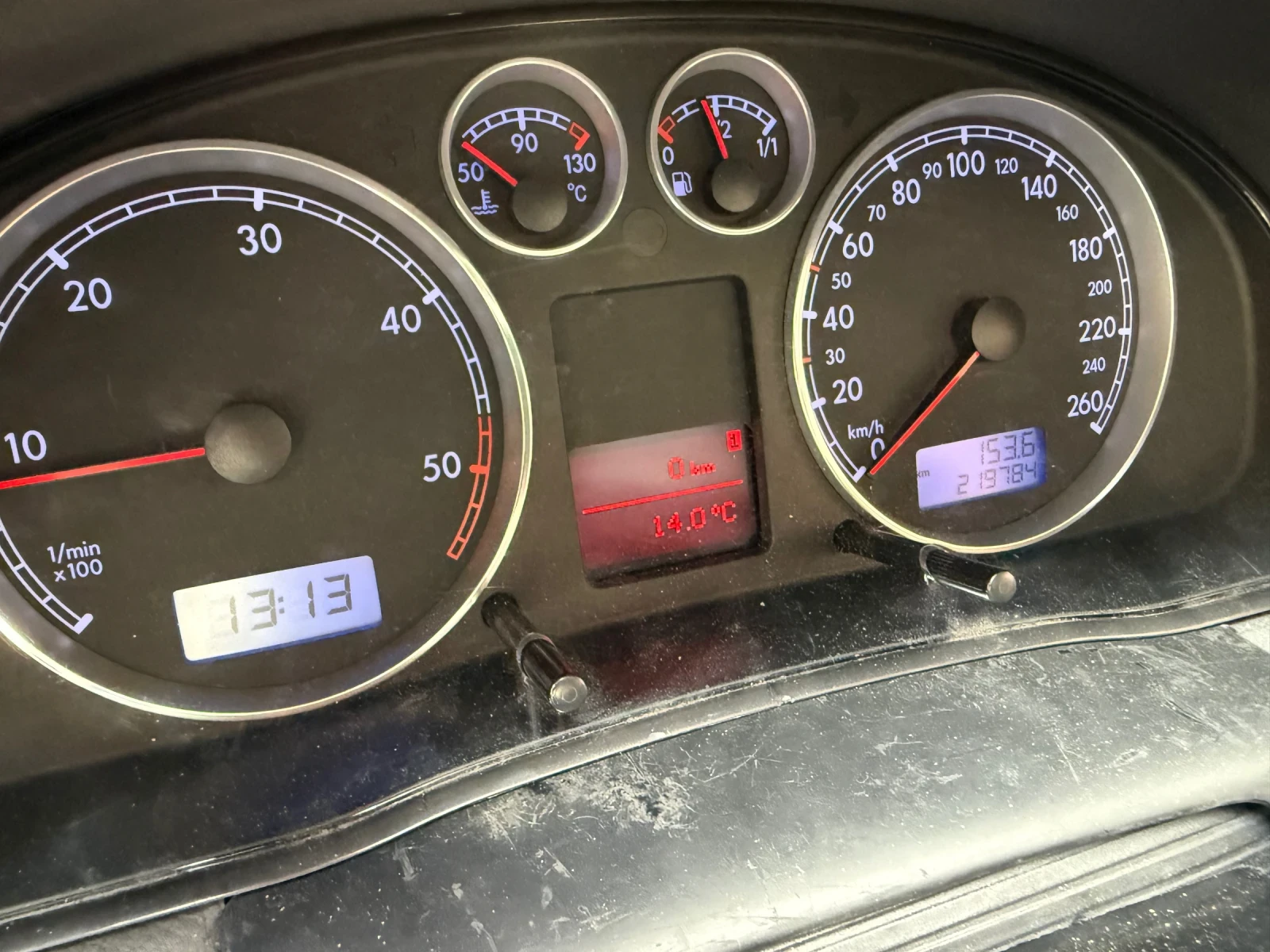 VW Passat 1, 9 TDI, снимка 13 - Автомобили и джипове - 54454500