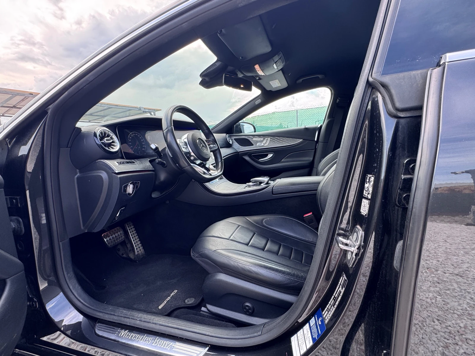 Mercedes-Benz CLS 350 AMG* 130KM* 4MATIC* 360CAM* AIR* TOP, снимка 10 - Автомобили и джипове - 54767172