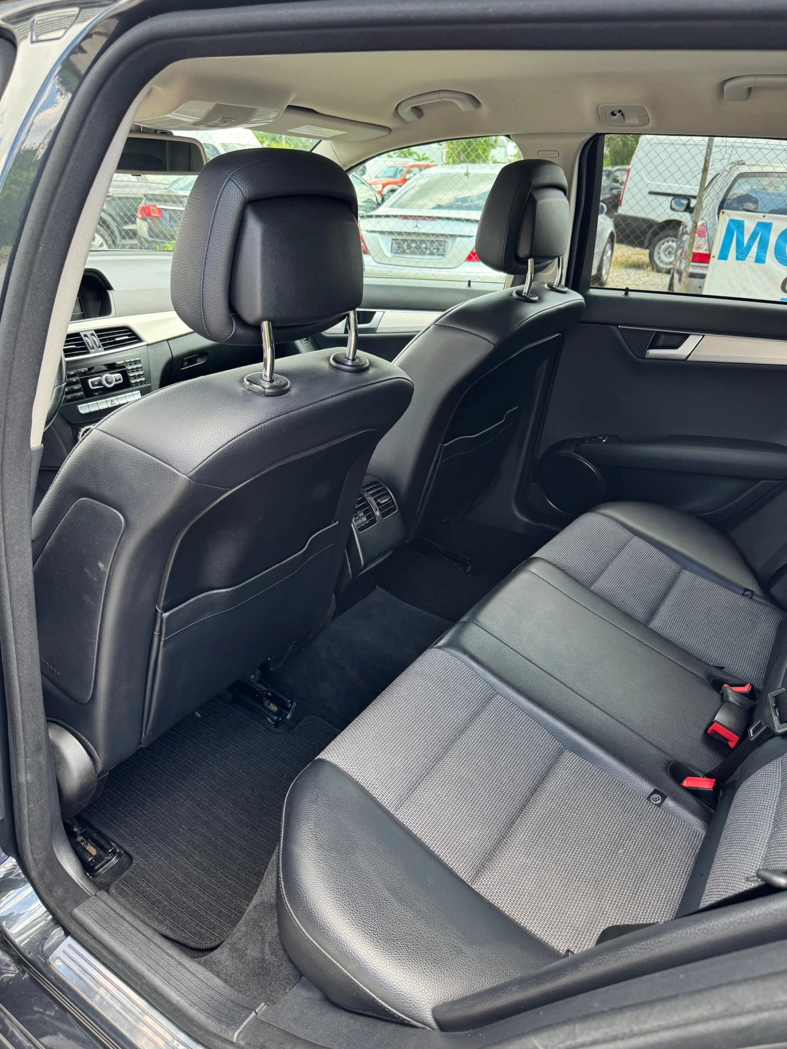 Mercedes-Benz C 220 Facelift avangarde TOP, снимка 14 - Автомобили и джипове - 54884866