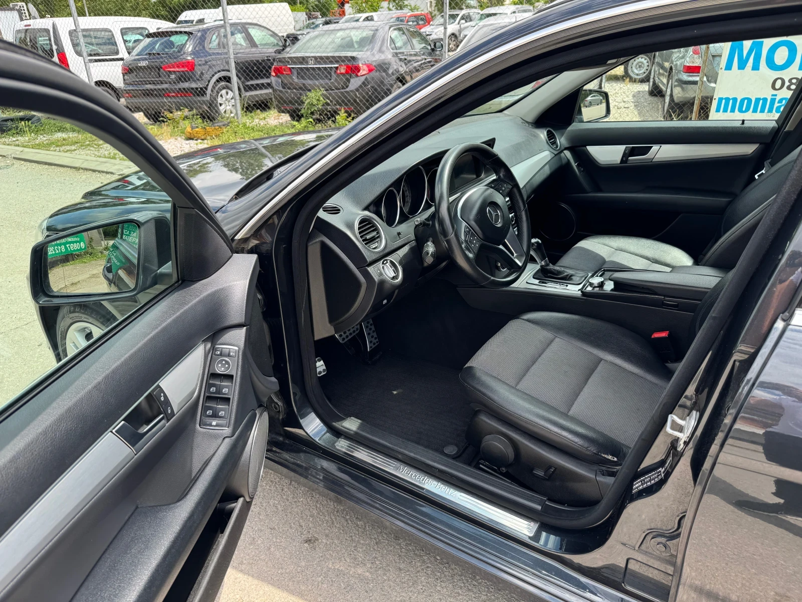 Mercedes-Benz C 220 Facelift avangarde TOP, снимка 8 - Автомобили и джипове - 54884866