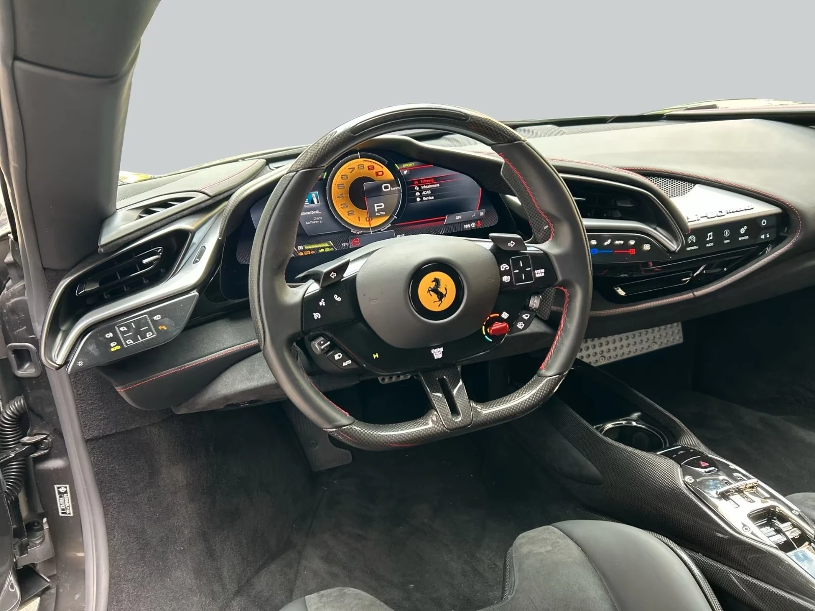 Ferrari SF 90 Carbon, снимка 8 - Автомобили и джипове - 55096576