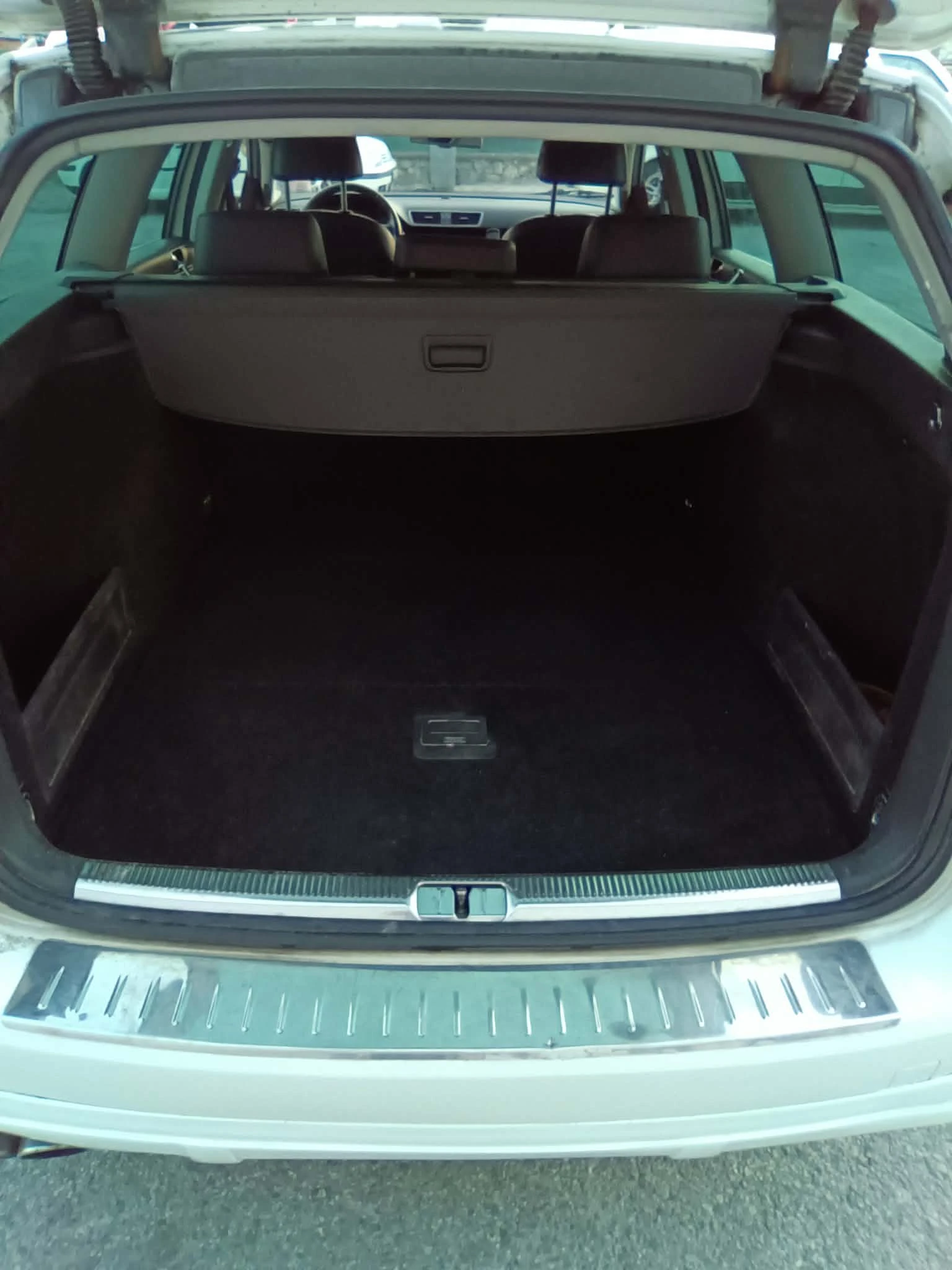 VW Passat 2.0 4X4 170k.c. 6 скорости, снимка 10 - Автомобили и джипове - 55152749