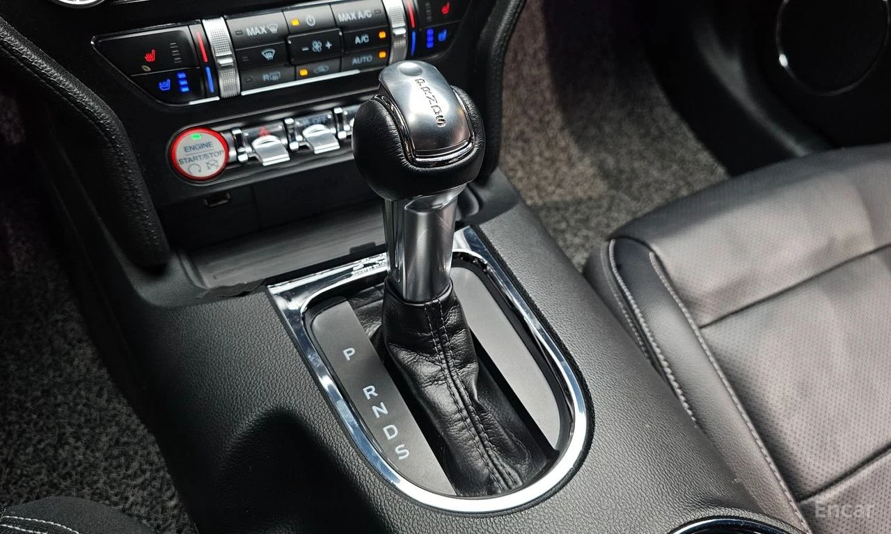 Ford Mustang GT* 5.0* V8* ПОДГРЕВ* ОБДУХВАНЕ* КАМЕРА* КЕЙЛЕС* , снимка 11 - Автомобили и джипове - 55308744