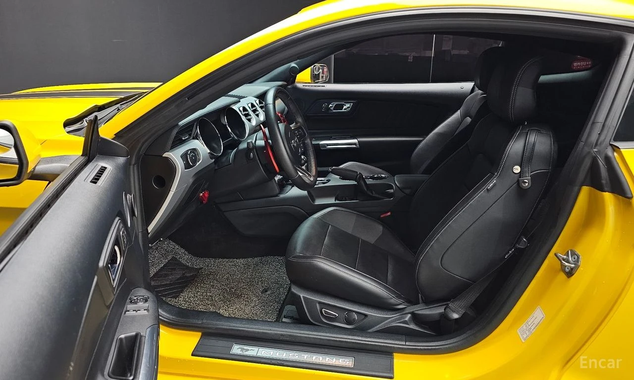 Ford Mustang GT* 5.0* V8* ПОДГРЕВ* ОБДУХВАНЕ* КАМЕРА* КЕЙЛЕС* , снимка 5 - Автомобили и джипове - 55308744