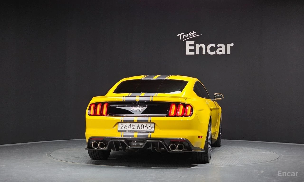 Ford Mustang GT* 5.0* V8* ПОДГРЕВ* ОБДУХВАНЕ* КАМЕРА* КЕЙЛЕС* , снимка 4 - Автомобили и джипове - 55308744