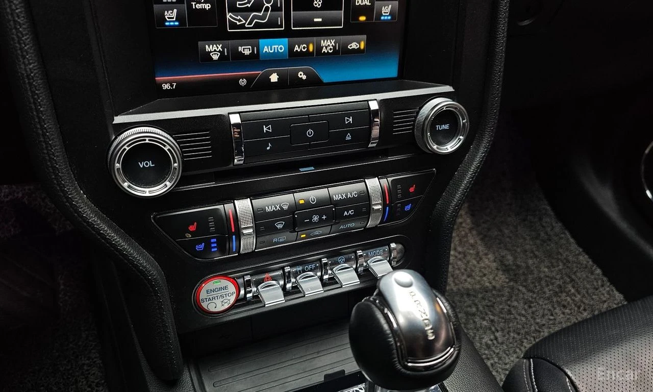 Ford Mustang GT* 5.0* V8* ПОДГРЕВ* ОБДУХВАНЕ* КАМЕРА* КЕЙЛЕС* , снимка 10 - Автомобили и джипове - 55308744