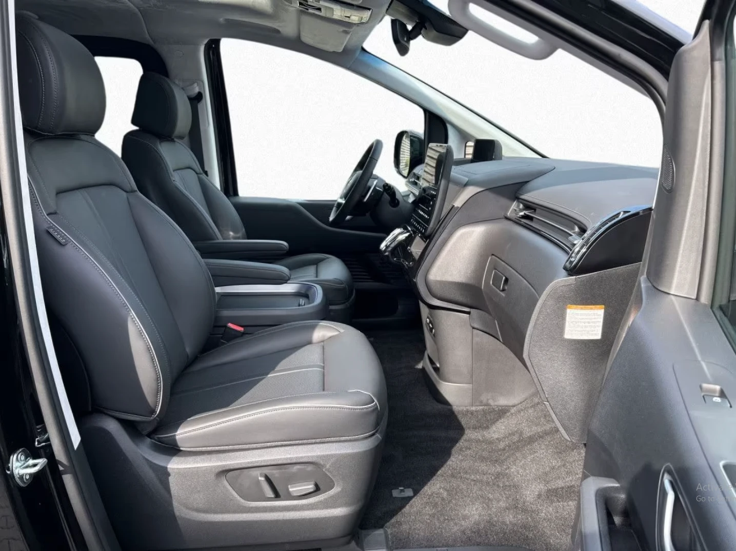Hyundai Staria AWD* Park Paket* LED* BOSE, снимка 5 - Автомобили и джипове - 55411904