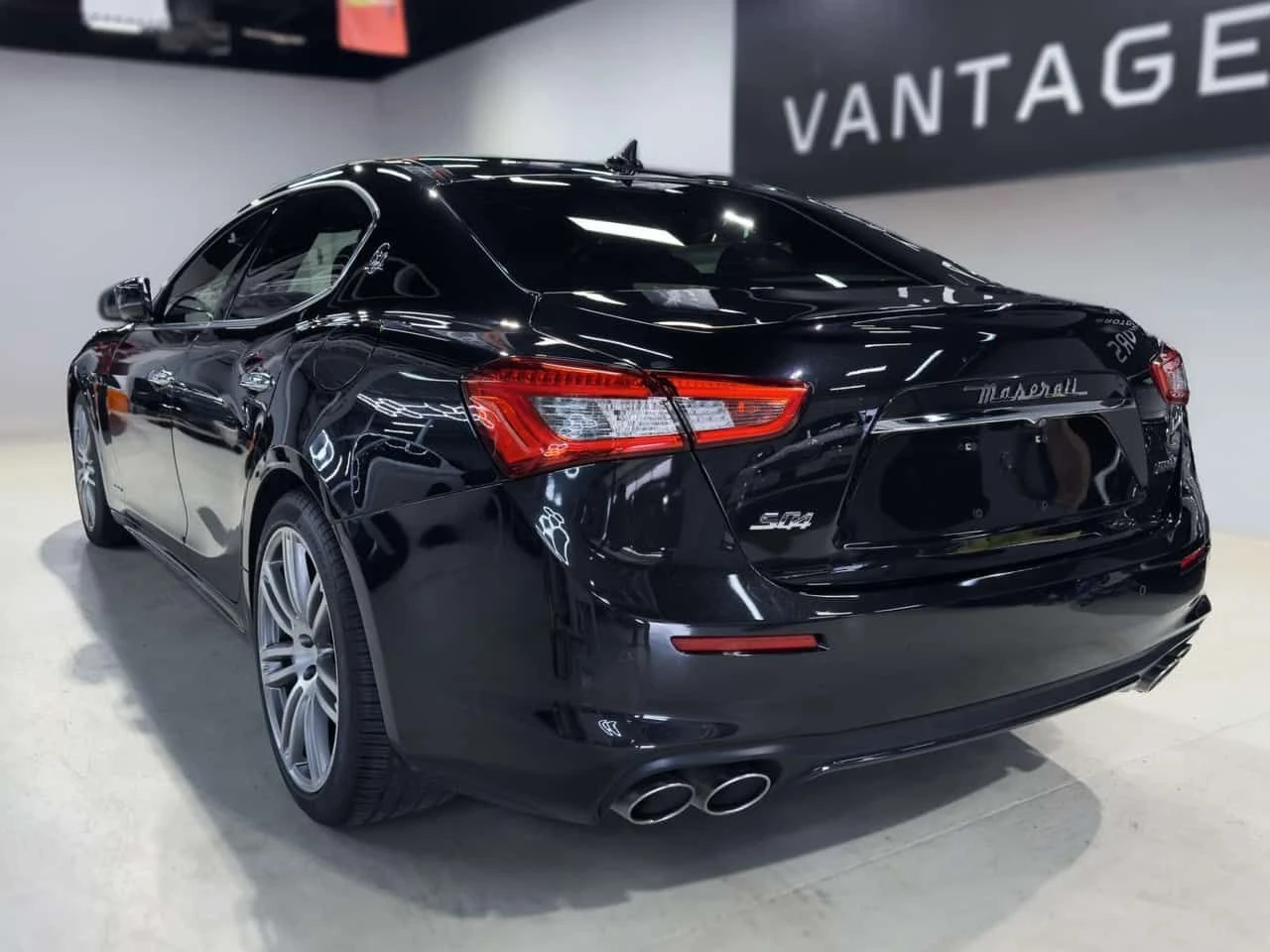 Maserati Ghibli * S Q4 GranLusso * CARFAX * ЦЕНА ДО БГ, снимка 4 - Автомобили и джипове - 55421718