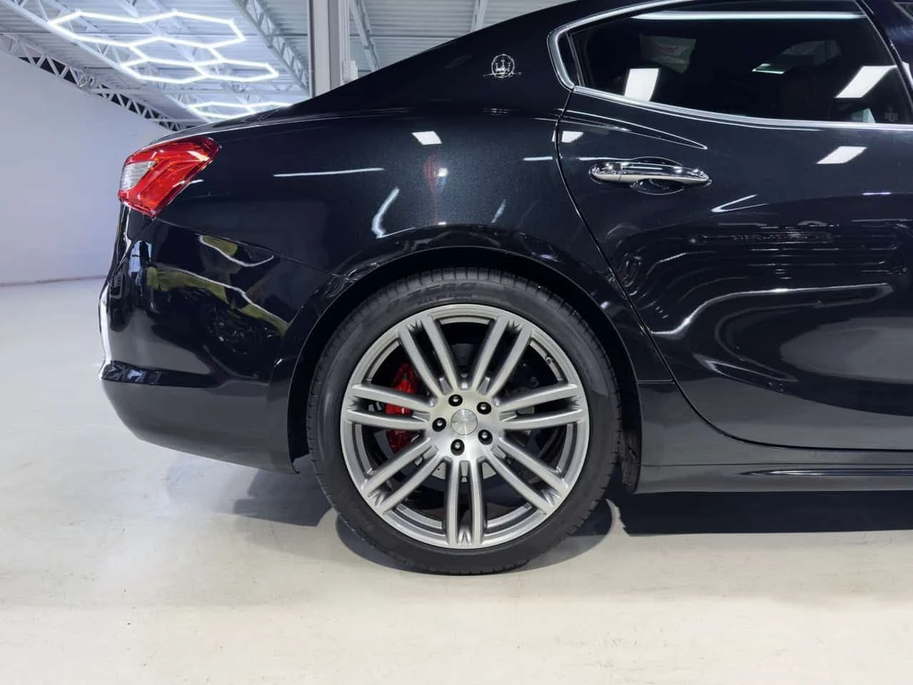 Maserati Ghibli * S Q4 GranLusso * CARFAX * ЦЕНА ДО БГ, снимка 7 - Автомобили и джипове - 55421718