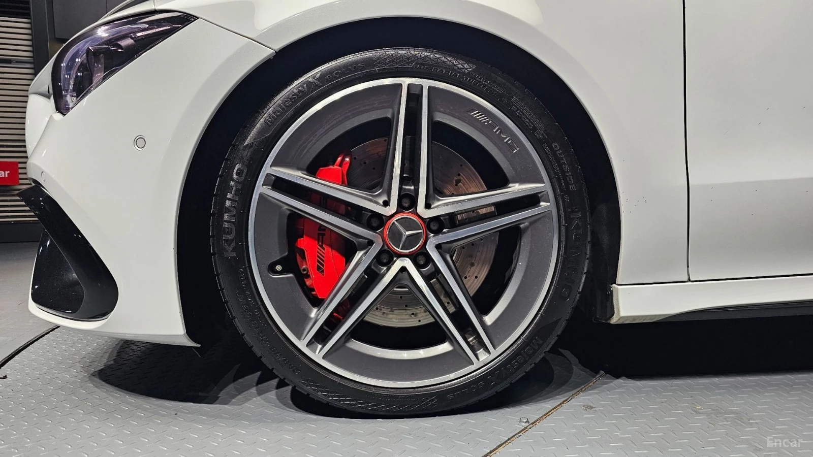 Mercedes-Benz CLA 45 AMG S* 4MATIC* ПОДГРЕВ* КАМЕРА* HEADUP* AMBIENT* , снимка 16 - Автомобили и джипове - 55476578