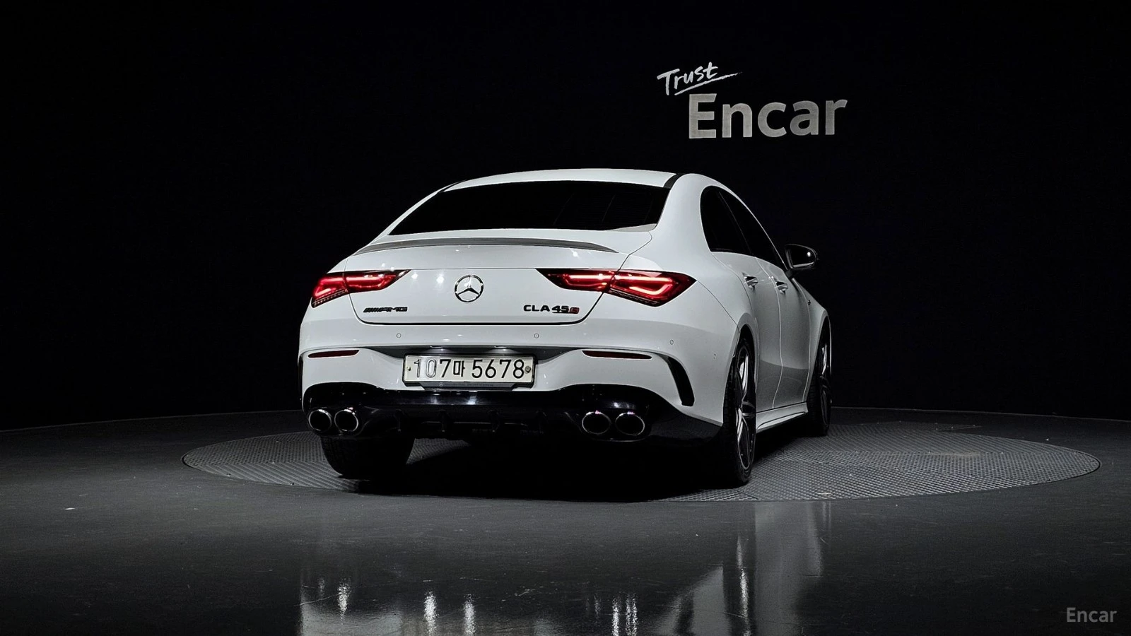 Mercedes-Benz CLA 45 AMG S* 4MATIC* ПОДГРЕВ* КАМЕРА* HEADUP* AMBIENT* , снимка 4 - Автомобили и джипове - 55476578