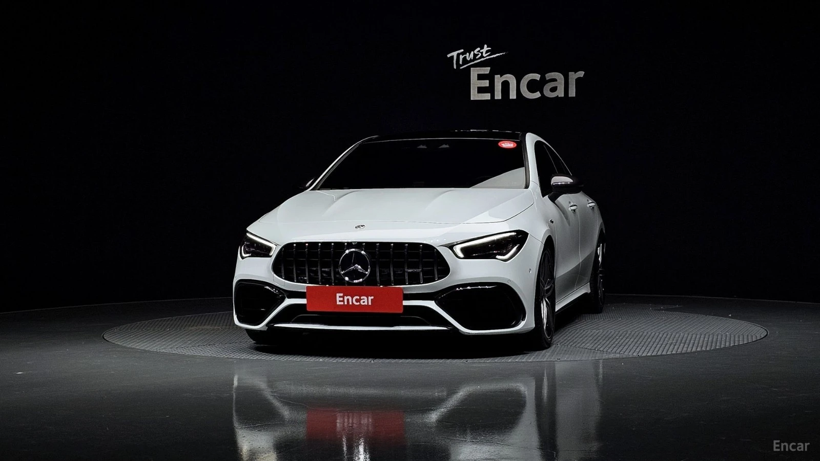 Mercedes-Benz CLA 45 AMG S* 4MATIC* ПОДГРЕВ* КАМЕРА* HEADUP* AMBIENT* , снимка 2 - Автомобили и джипове - 55476578