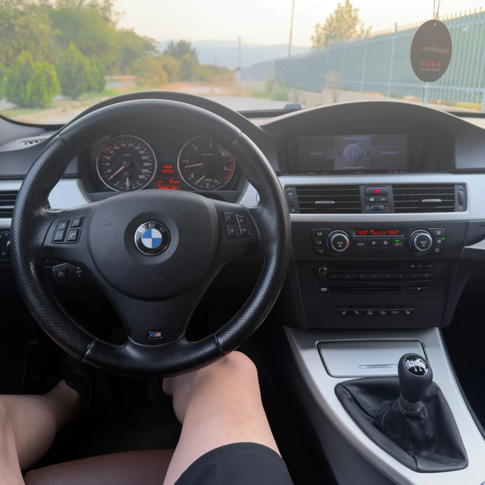 BMW 325 BMW E90 325D M57, снимка 12 - Автомобили и джипове - 55710422