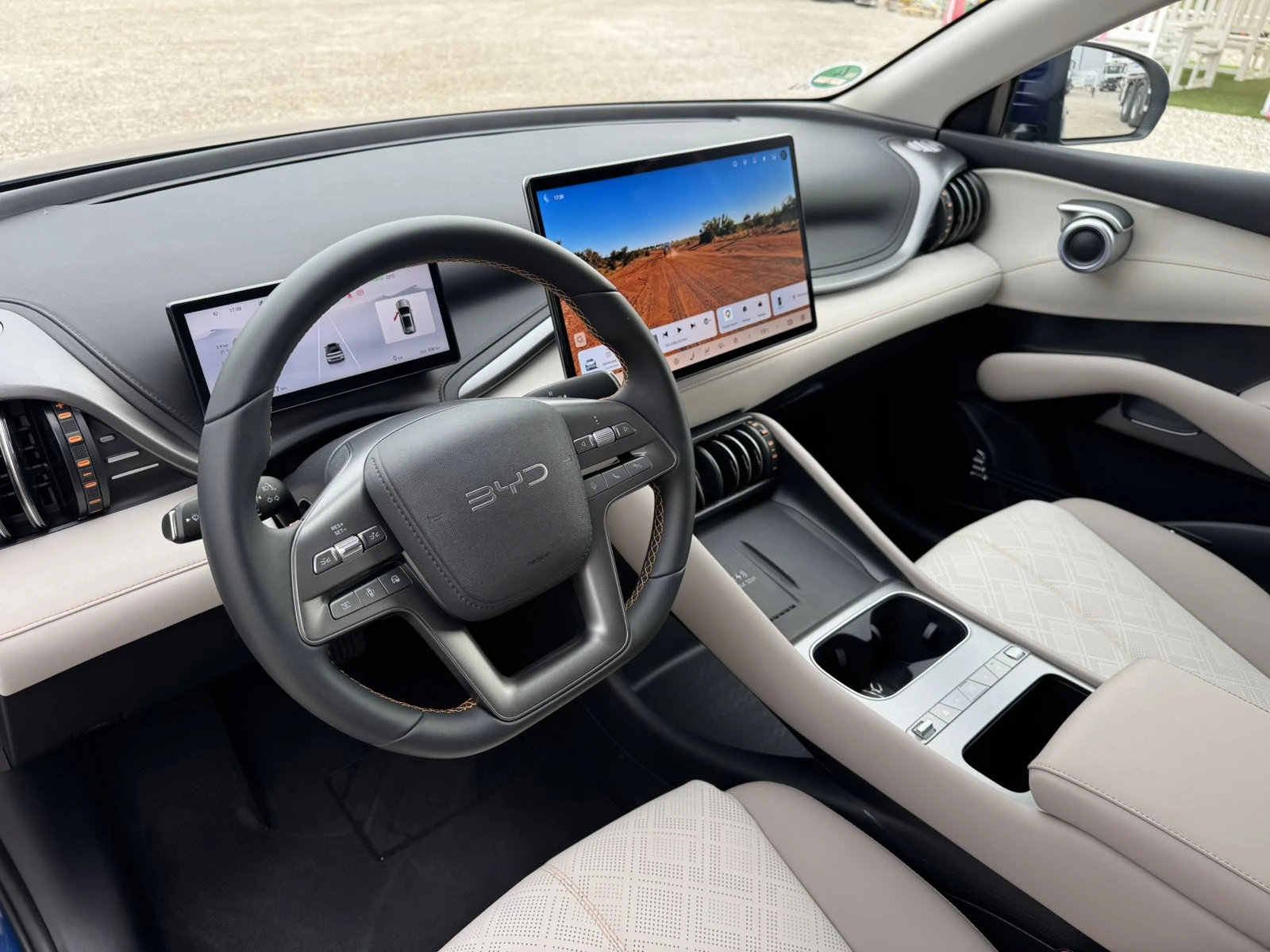 BYD Atto3 EVO 75 kWh 510 км.пробег, снимка 12 - Автомобили и джипове - 56226069