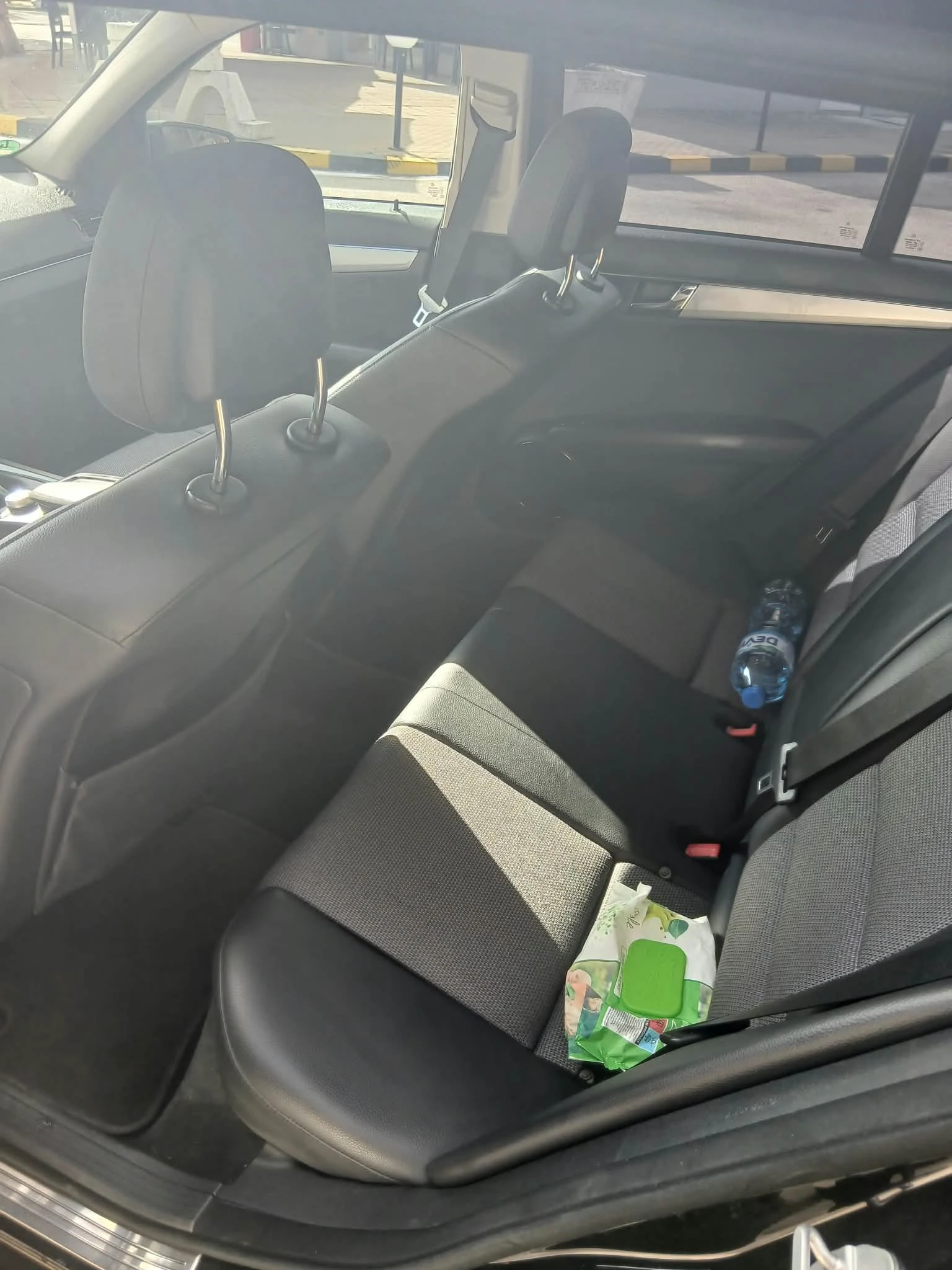 Mercedes-Benz C 180, снимка 8 - Автомобили и джипове - 56279464