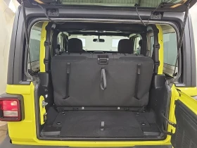 Jeep Wrangler * 2 Door 4x4 Willys * CARFAX * ОПЦИЯ ЗА ФИНАНСИРАН, снимка 13
