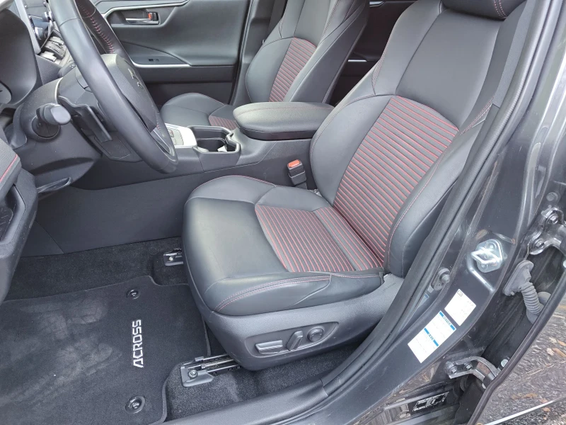 Toyota Rav4 PLUG-IN, снимка 9 - Автомобили и джипове - 52219437