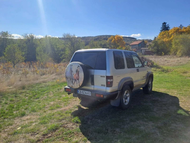 Isuzu Trooper, снимка 3 - Автомобили и джипове - 52502650