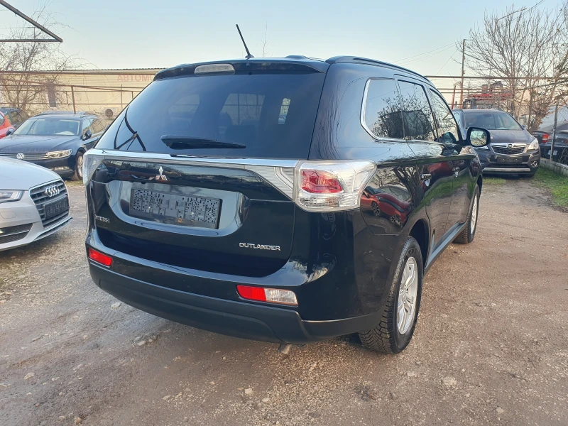 Mitsubishi Outlander 2.2D АВТОМАТИК НОВИ ГУМИ 4x4 КАМЕРА NAVI, снимка 3 - Автомобили и джипове - 53125614