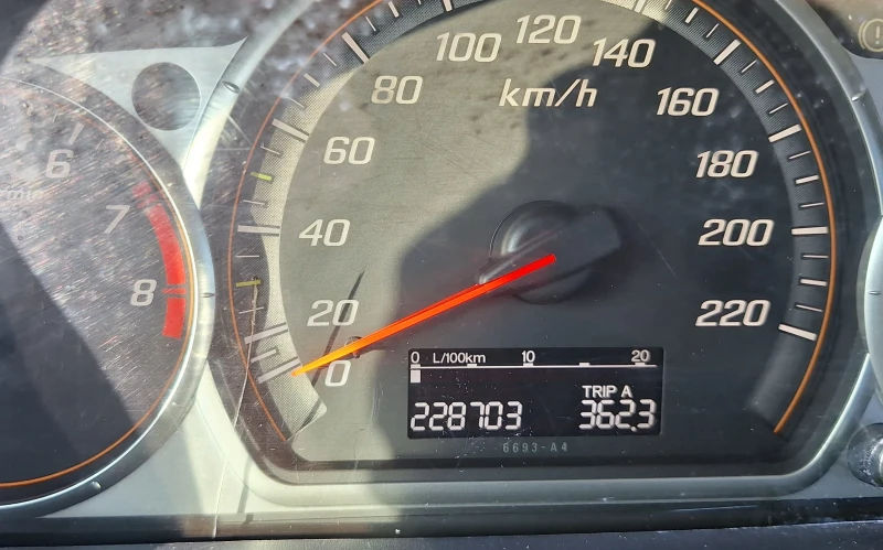 Honda Cr-v 2.0i-VTEC, снимка 10 - Автомобили и джипове - 53237250