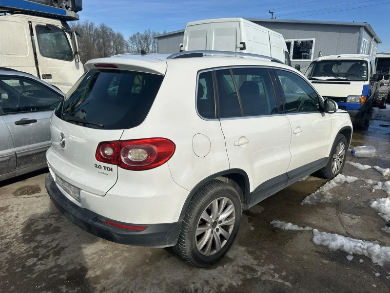 VW Tiguan 2.0, снимка 2 - Автомобили и джипове - 53556194