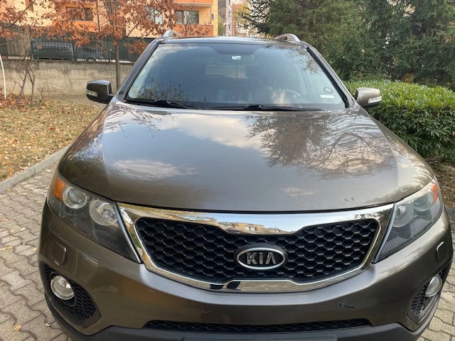 Kia Sorento, снимка 2 - Автомобили и джипове - 54623238