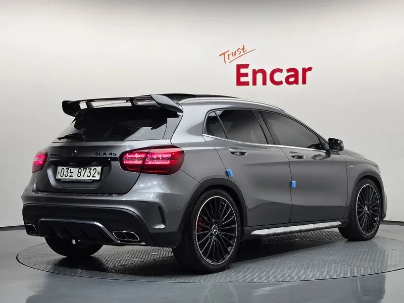 Mercedes-Benz GLA 45 AMG 4Matic, снимка 2 - Автомобили и джипове - 56067382