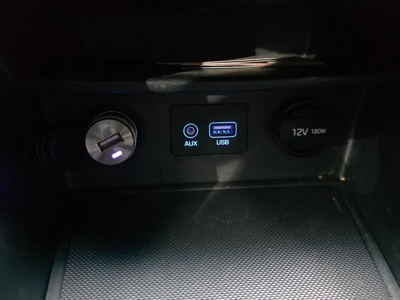 Hyundai Kona 1.6 Turbo 4Wd Modern Art, снимка 14 - Автомобили и джипове - 56129879
