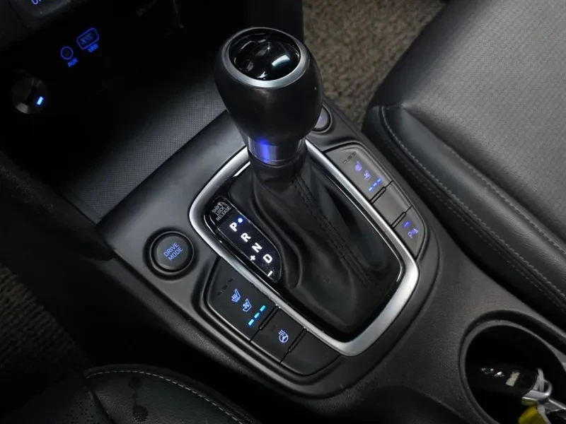 Hyundai Kona 1.6 Turbo 4Wd Modern Art, снимка 9 - Автомобили и джипове - 56129879