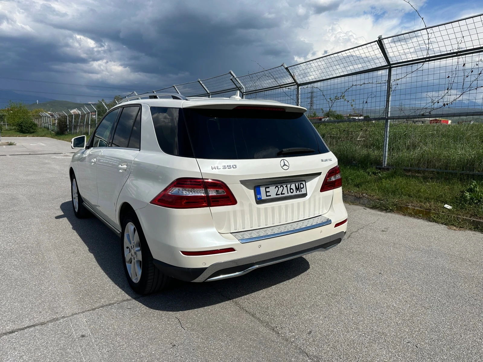 Mercedes-Benz ML 350  - изображение 2