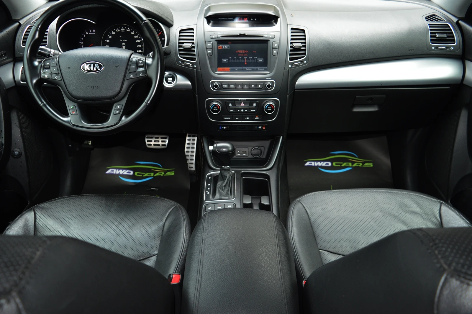 Kia Sorento 2.4i AWD - PANORAMA - FULL - ШВЕЙЦАРИЯ - изображение 10