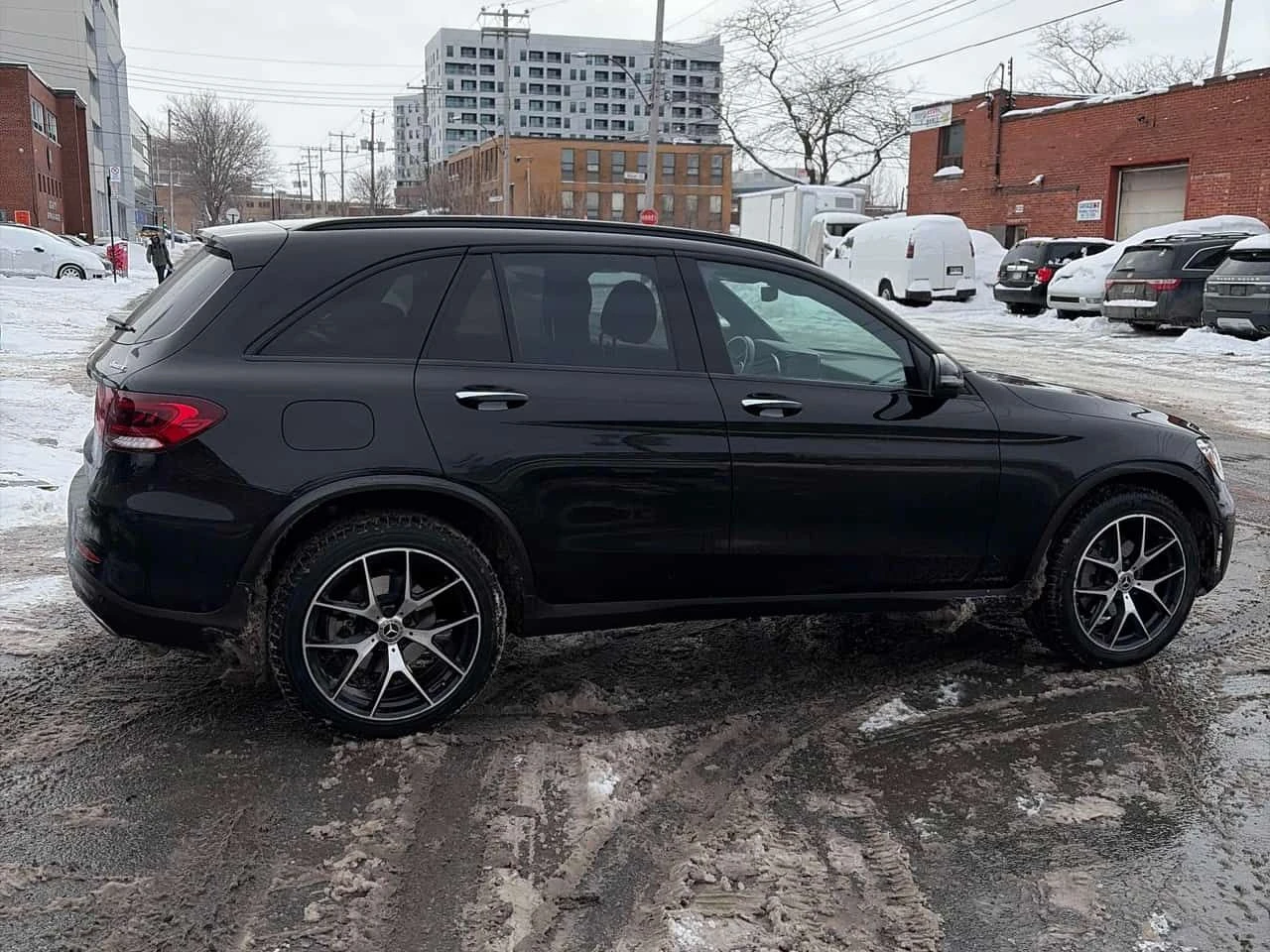 Mercedes-Benz GLC 300 4MATIC AMG Line | PANO | 360 | KEYLESS | CARFAX | Mobile.bg � ����������� 12