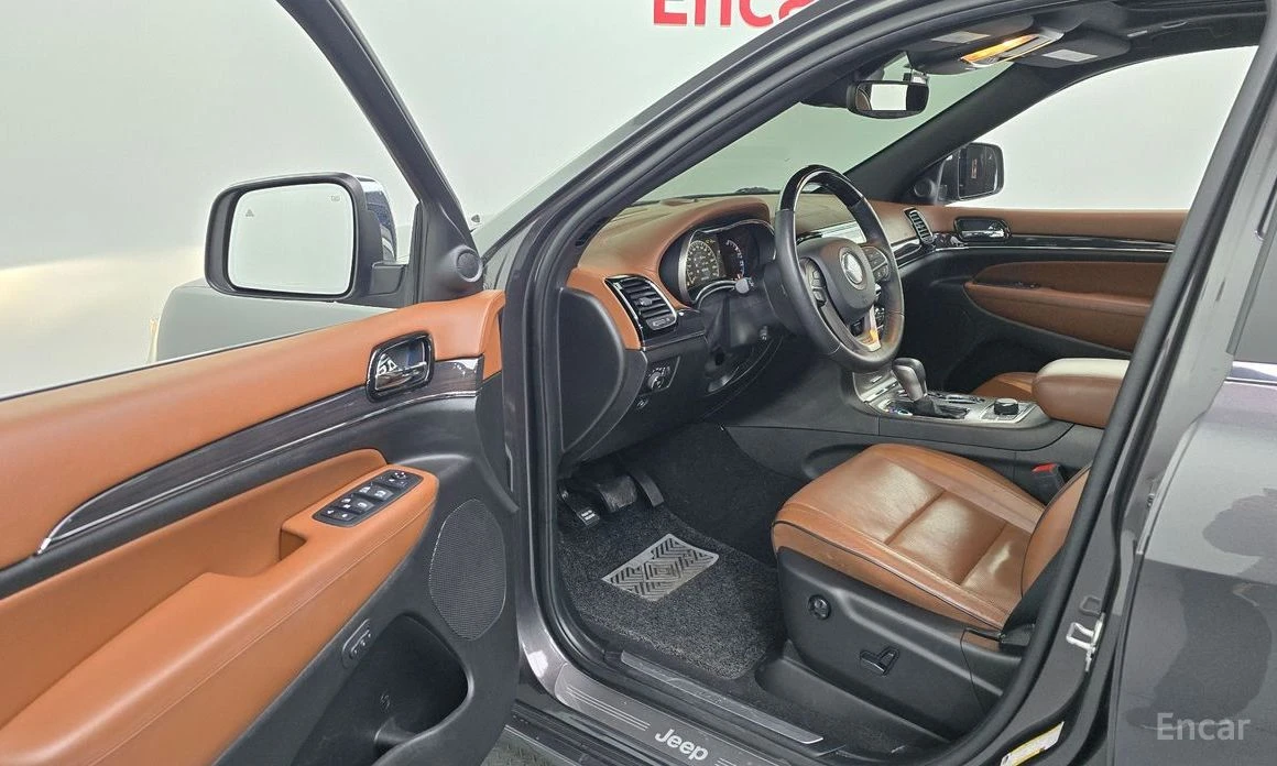 Jeep Grand cherokee, снимка 10 - Автомобили и джипове - 53841315