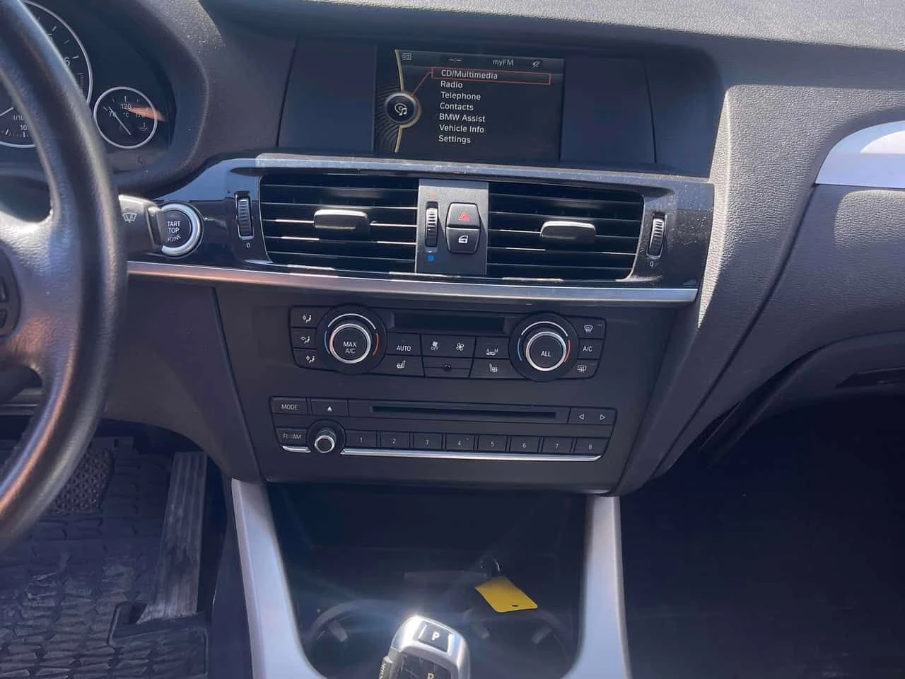 BMW X3 * 28i * CARFAX * 2 КЛЮЧА * ПОДГРЕВ * KEYLESS, снимка 9 - Автомобили и джипове - 54736871