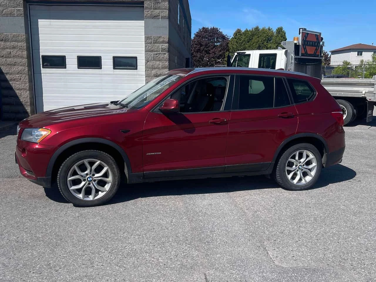 BMW X3 * 28i * CARFAX * 2 КЛЮЧА * ПОДГРЕВ * KEYLESS, снимка 2 - Автомобили и джипове - 54736871