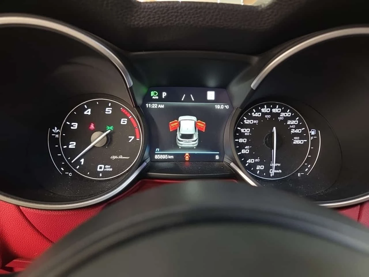 Alfa Romeo Stelvio * TI SPORT * АВТОКРЕДИТ БЕЗ ПЪРВОНАЧАЛНА ВНОСКА* , снимка 9 - Автомобили и джипове - 54920711