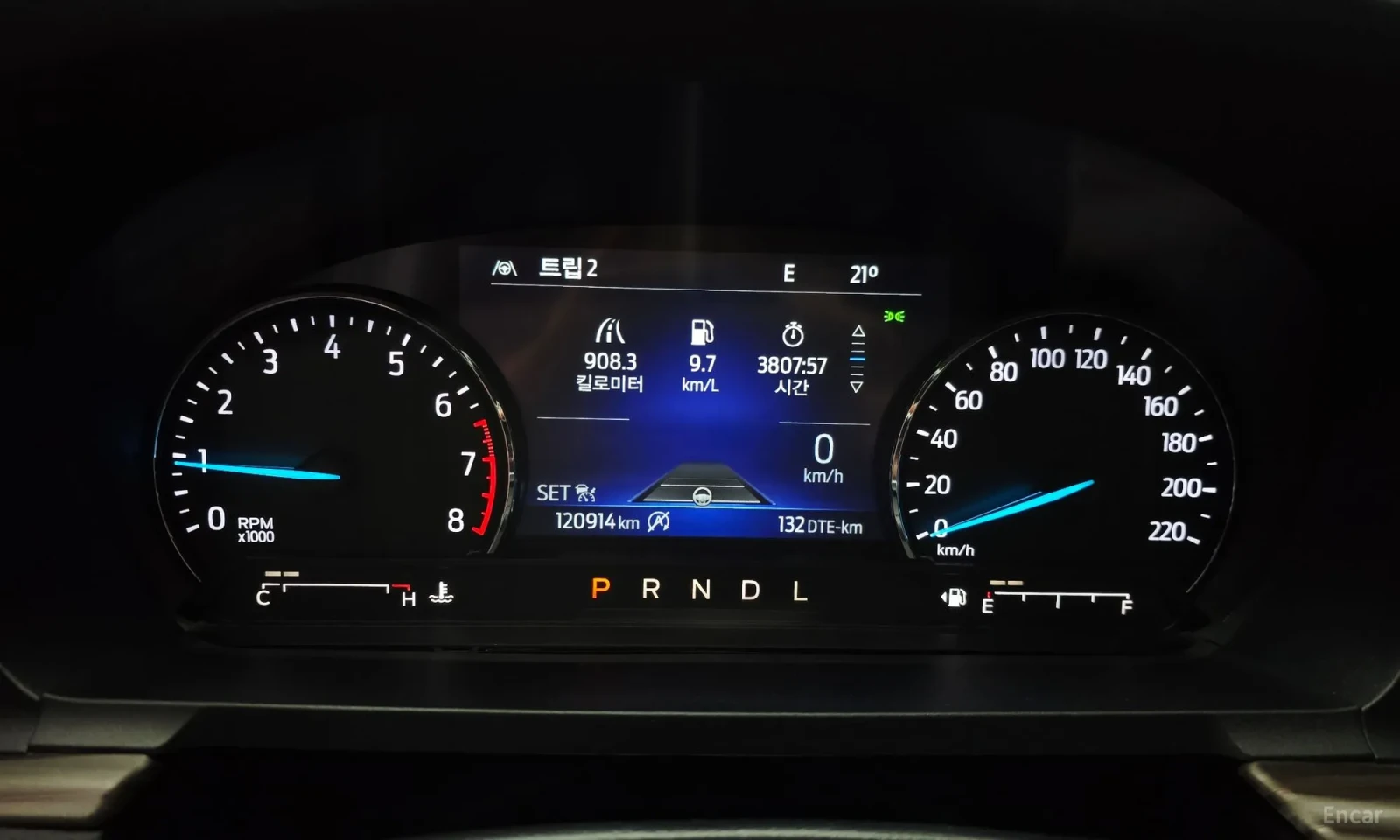 Ford Explorer  2.3 4WD, снимка 8 - Автомобили и джипове - 55048101