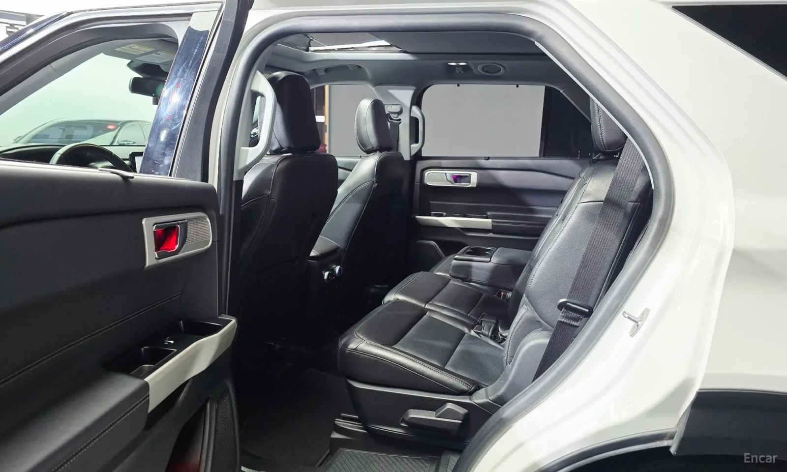 Ford Explorer  2.3 4WD, снимка 11 - Автомобили и джипове - 55048101